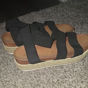 Black Platform Sandals